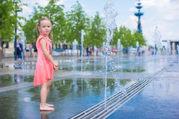 Read more about the article Installing Water Features in Your Splash Pad: A Guide