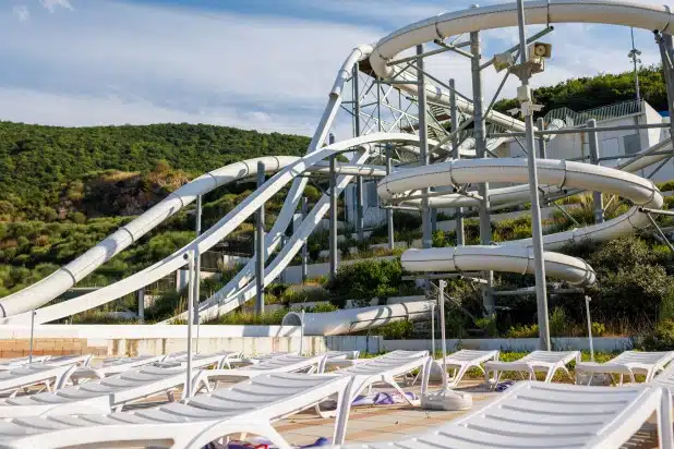 Read more about the article How Water Parks Are Enhancing Attractions with Splash Pads