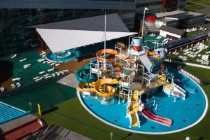 Read more about the article The Role of Safety Standards in Modern Water Playground Design